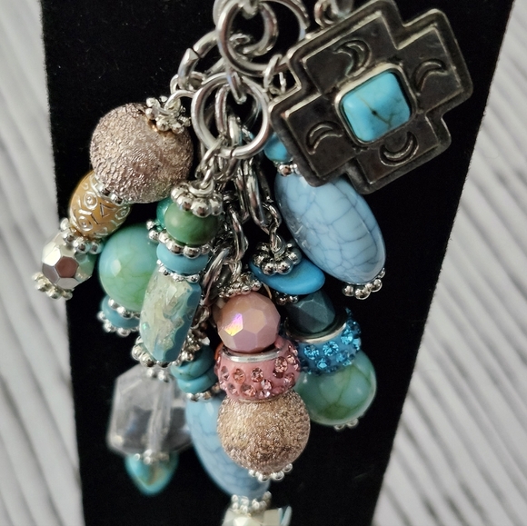 Southwest-inspired Purse Charm or Keychain Glass Howlite Stone Handcrafted - Picture 5 of 7